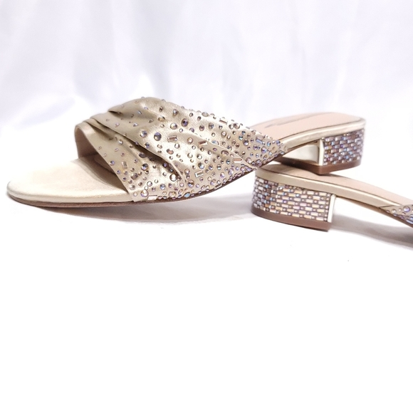 ALDO SPARKLE Slip-On 1.25" Heels - Picture 6 of 8
